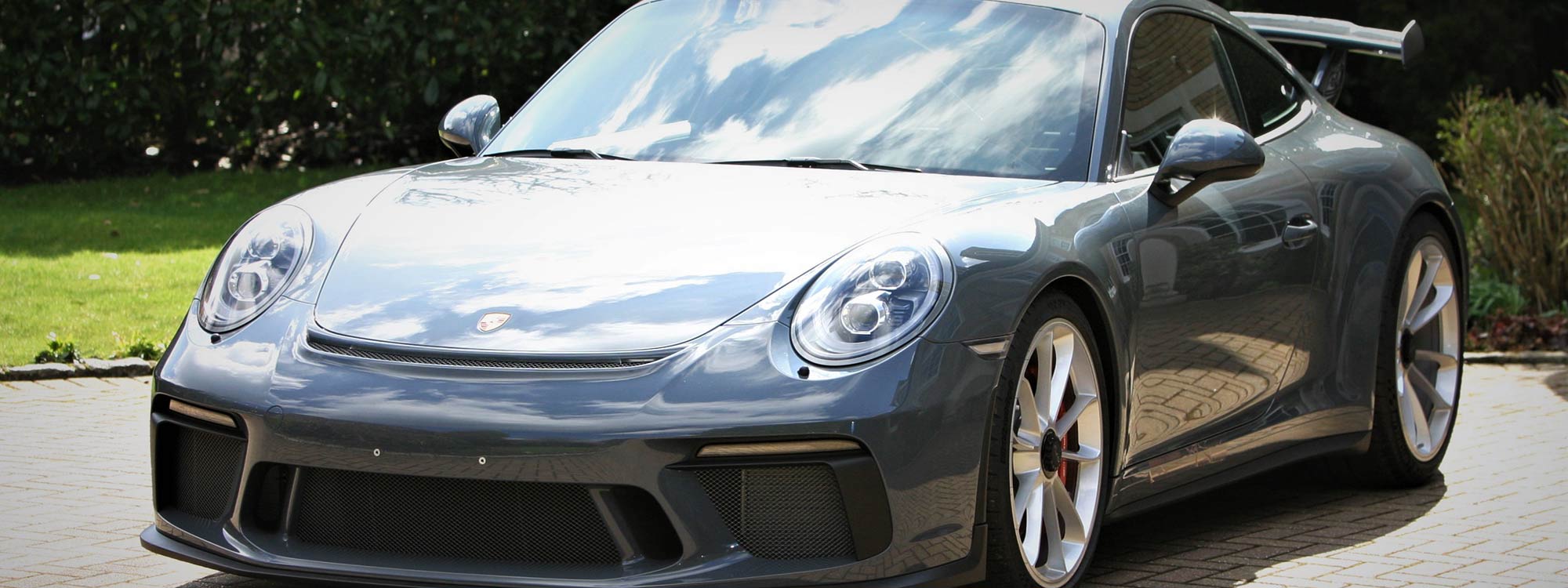 Supercar Sales from UK specialist Lee Cunningham